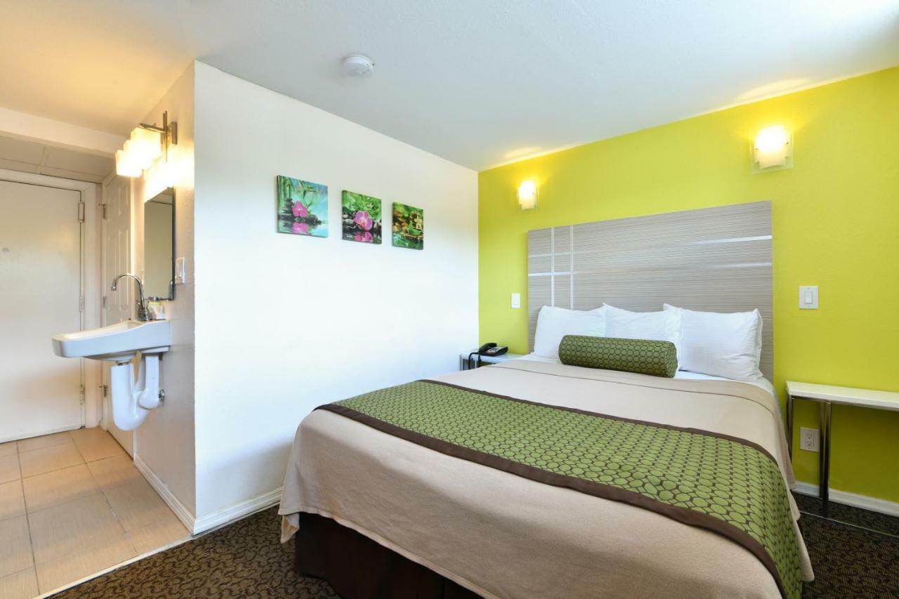Inn At Jericho Екстер'єр фото
